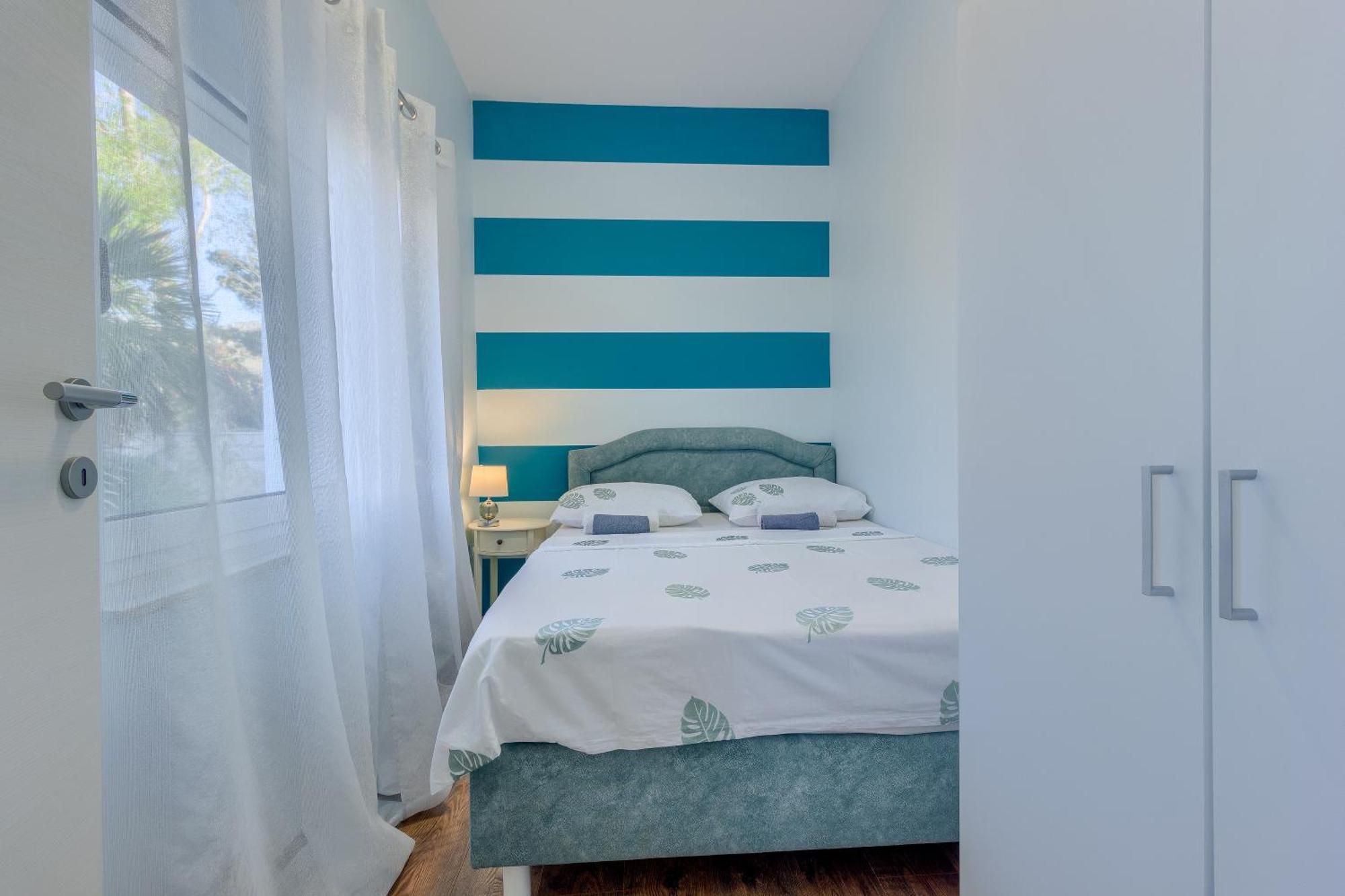Apartments Pepa Podstrana Room photo