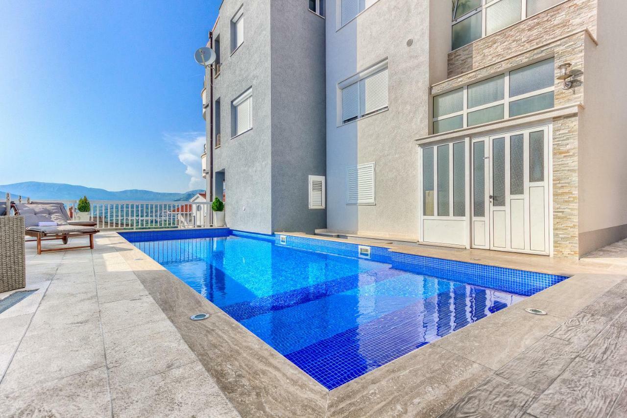 Apartments Pepa Podstrana Exterior photo